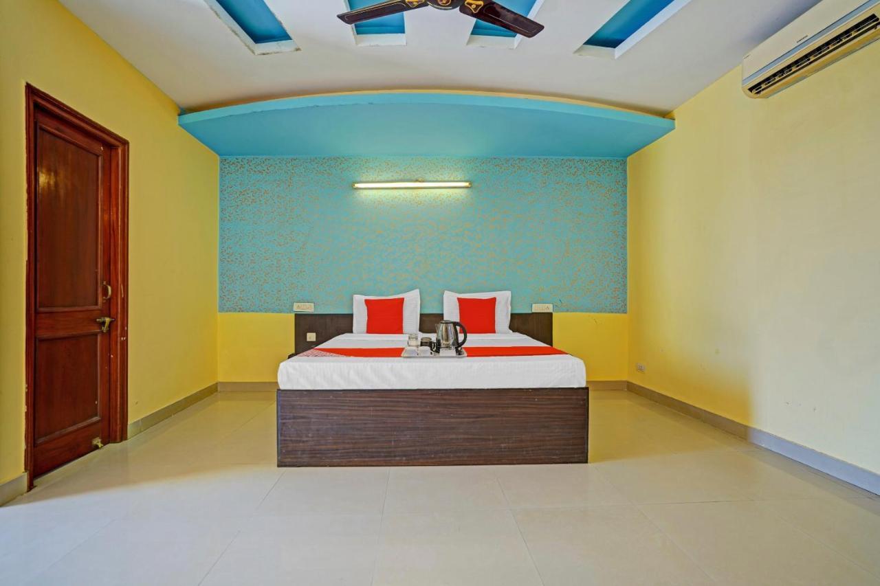 Oyo 87701 Lucky Farm Hotel Shahpur  Exterior photo